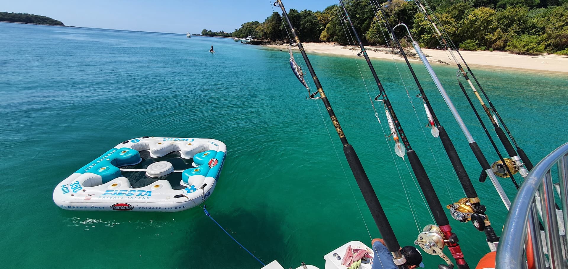 Private charter in Pearl Islands — fishing, beach and adventure