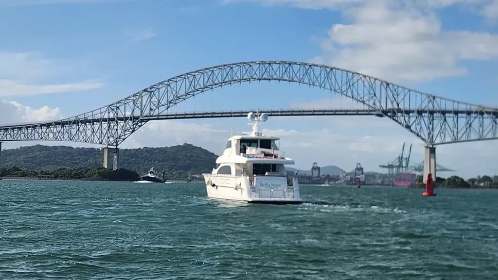 Gem Charters yacht charter day