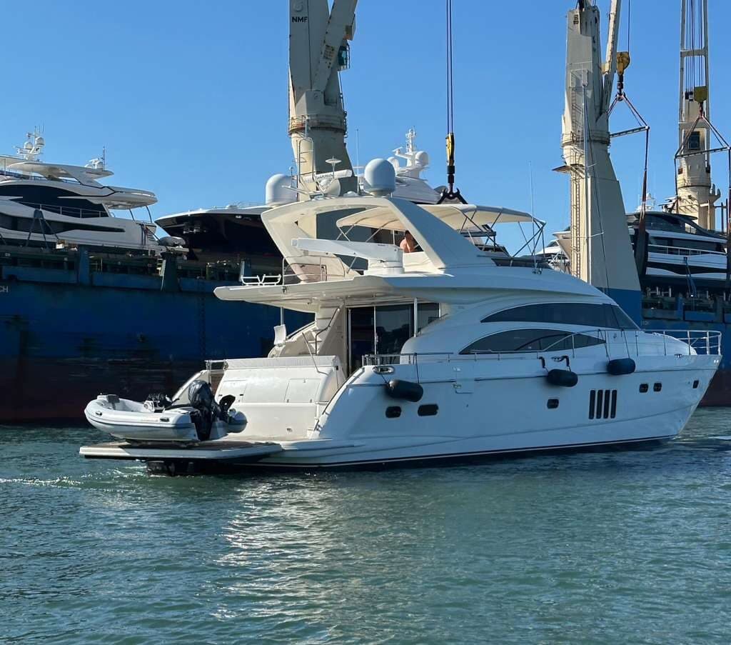Princess 75' 3