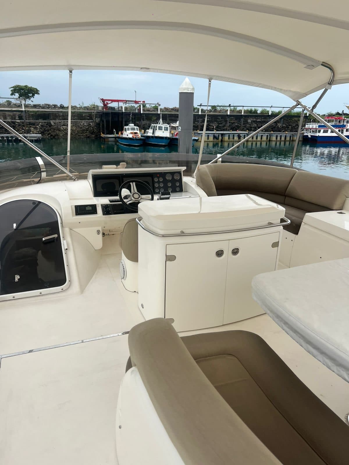 Princess 75' 5