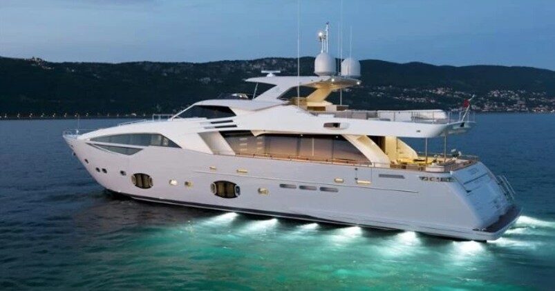 Ferretti 100' 1