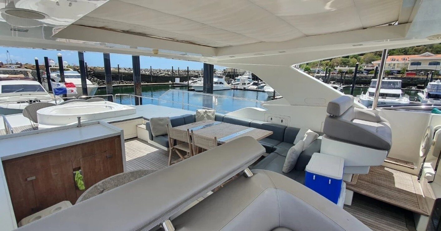 Ferretti 100' 3