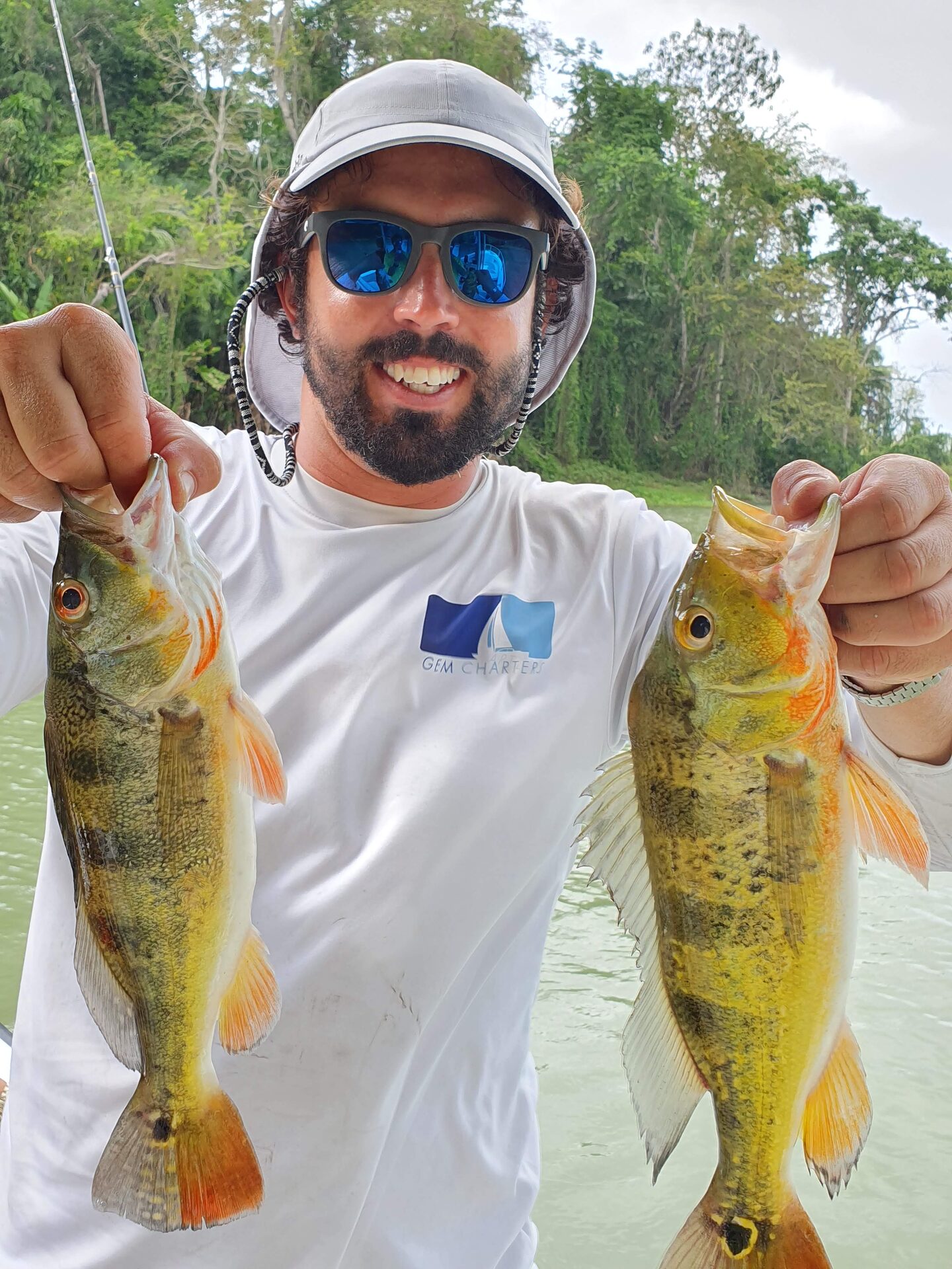 Doble captura de pavón en Lago Gatún — Panama Gem Charters