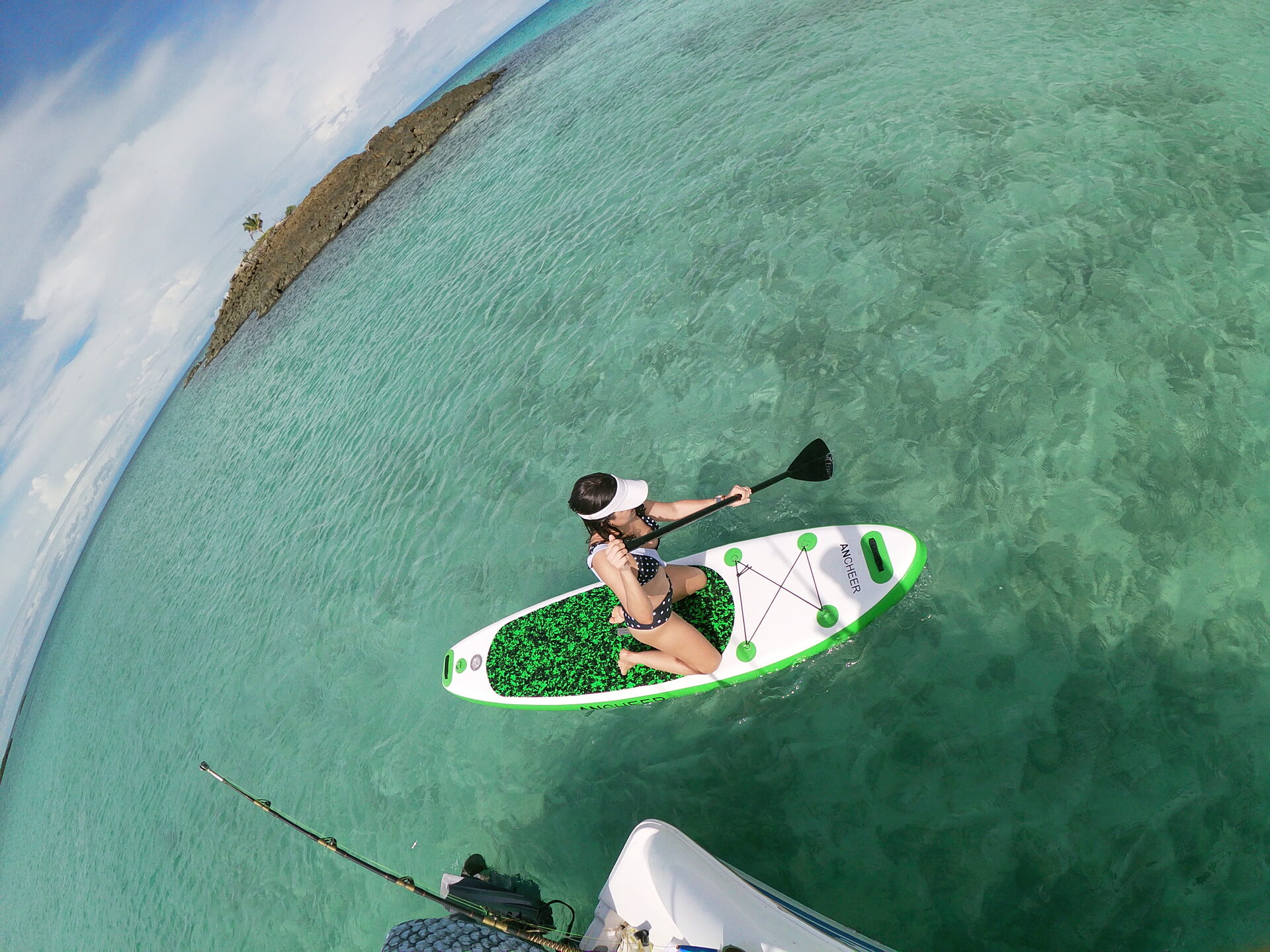 Paddleboard en aguas cristalinas