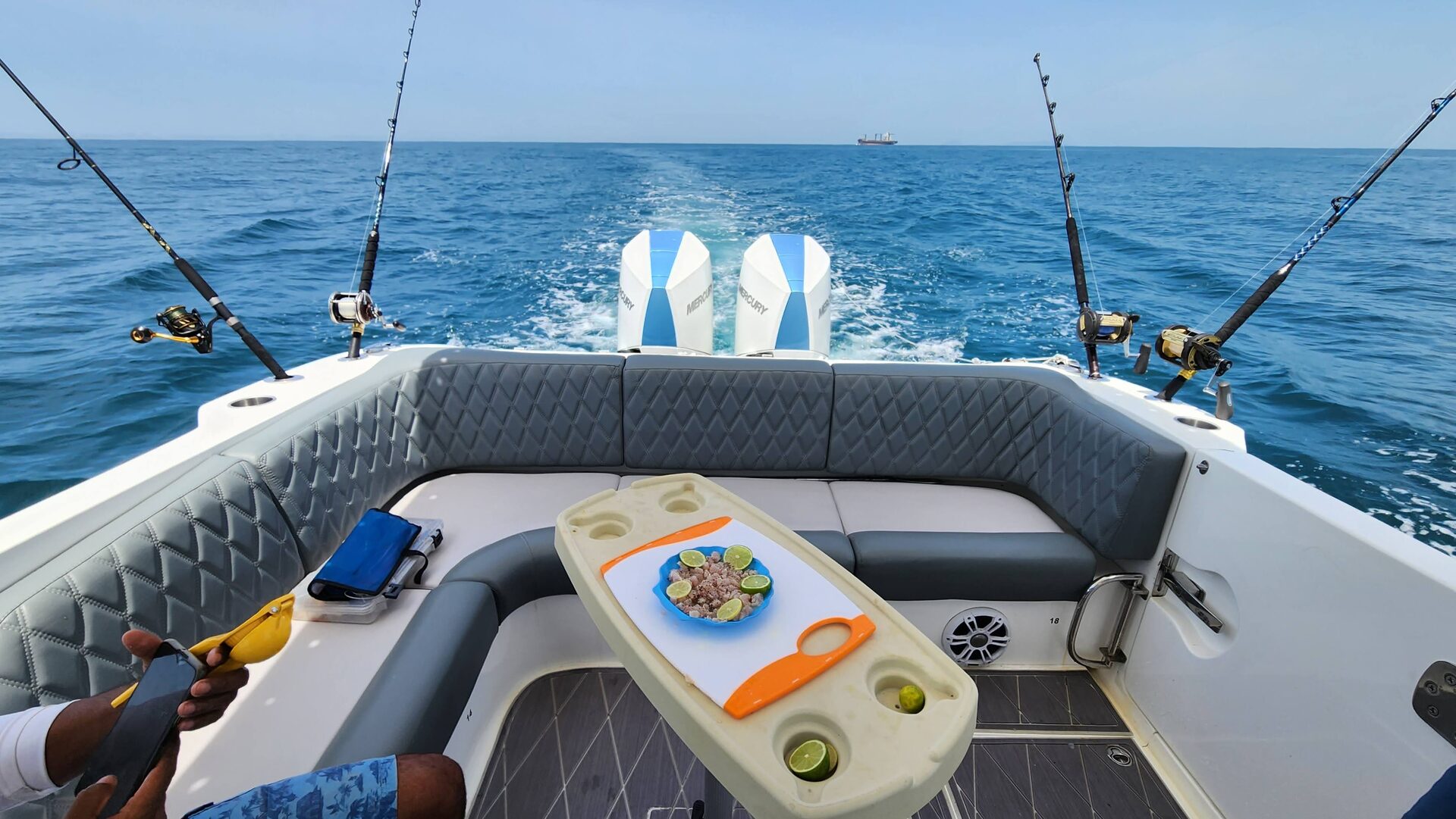 Charter de pesca deportiva en Panamá — Gem Charters