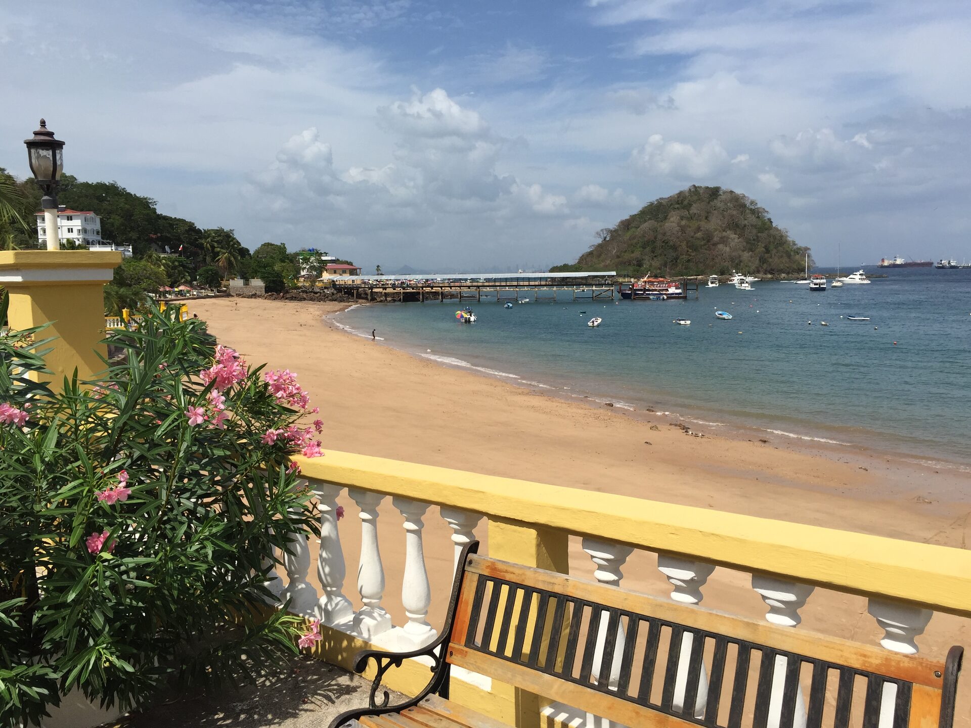 Playa de Taboga desde el mirador