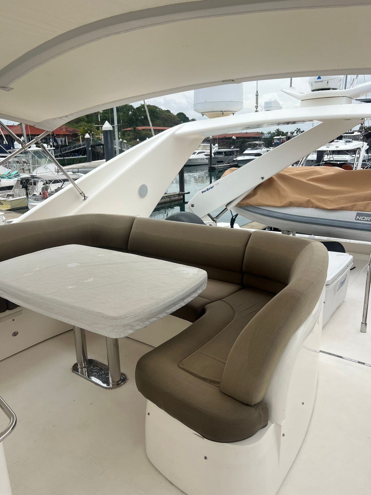 Princess 75' 6