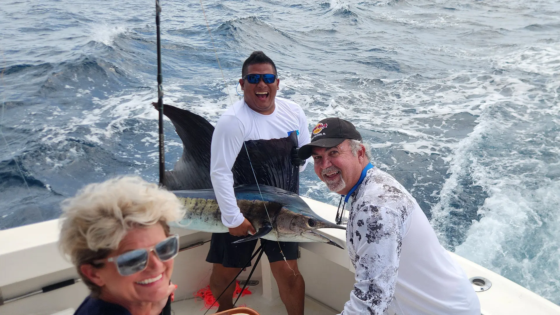 Fishing Marlin in Panama | Pesca de pez marlin | Panama Gem Charters | Fishing Tours