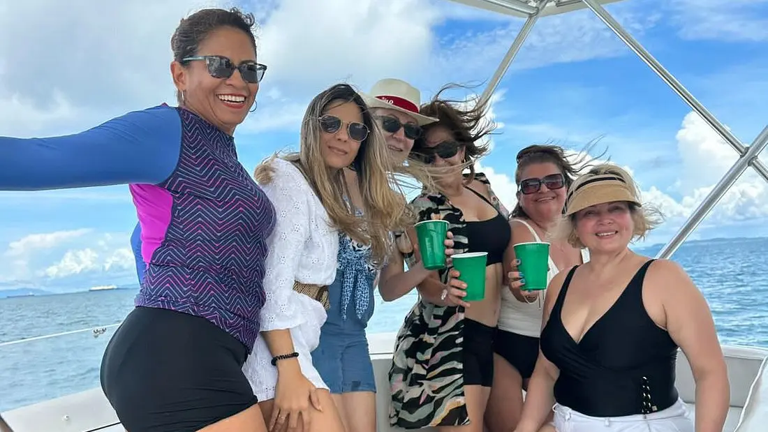 Bachelorette Party in Panama | Despedida de Soltera en Panamá | Gem Charters