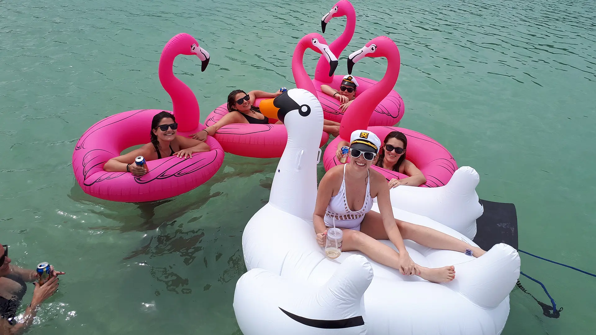 Fiesta en Yate en Panama - Yacht Party Rental