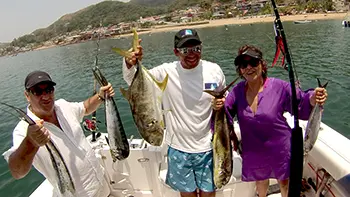 Taboga Island Private Yacht Tour - Gem Charters- Isla Taboga Panamá