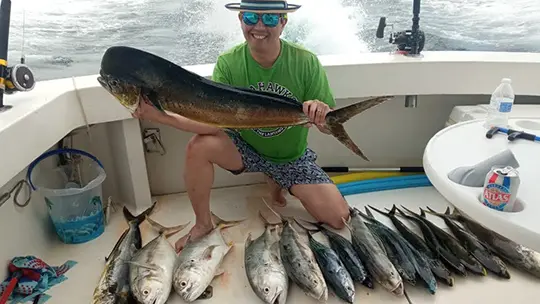 Sport fishing in Panama for several days